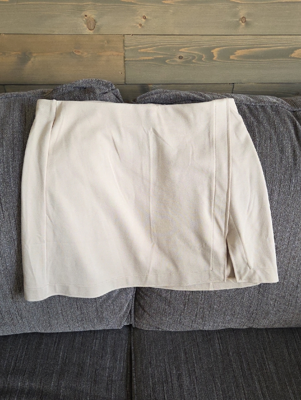 H&M Cream Straight Mini Skirt